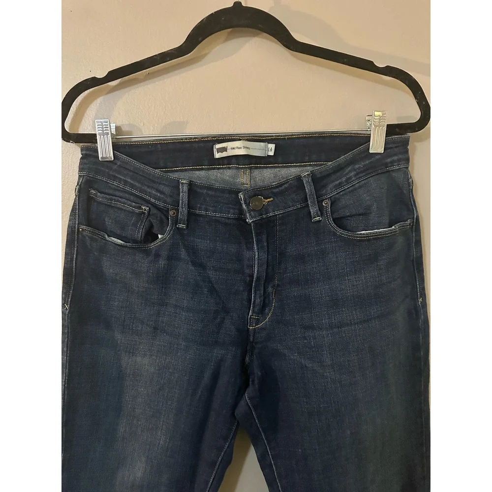 Levi's Mid Rise Skinny Jeans Dark Wash Size 14 - Picture 2 of 9